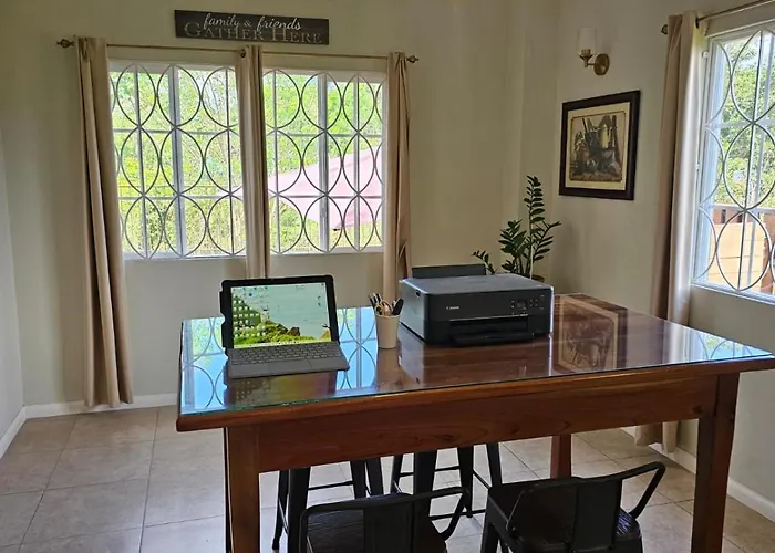 Villa Komfort Getaway At Countrymist *
